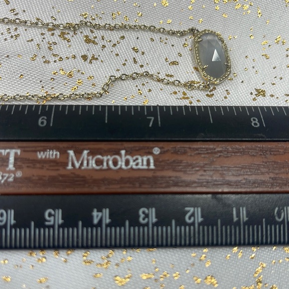 Kendra Scott Elisa necklace gray with gold chain euc - Picture 4 of 5